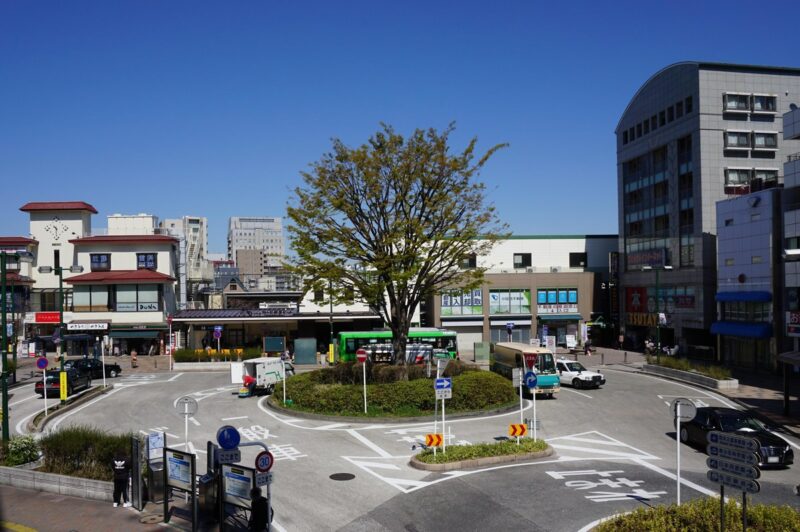 川崎市多摩区の向ヶ丘遊園駅前